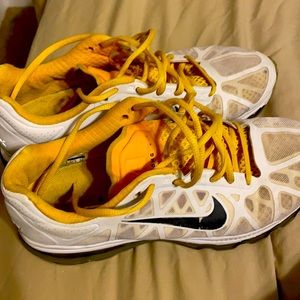 Nike air max livestrong